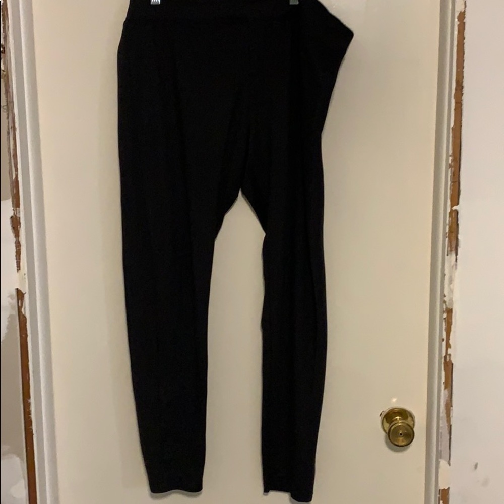 Black leggings
